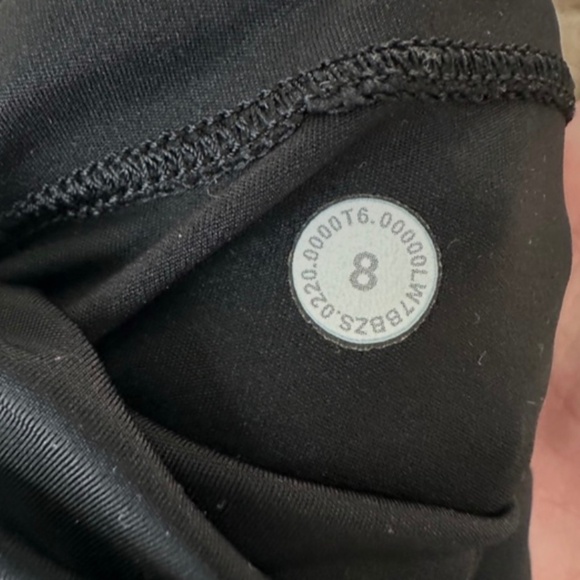 Lululemon Fast and Free 2-in-1 Run Shorts Elite Black size 8 - Picture 5 of 6